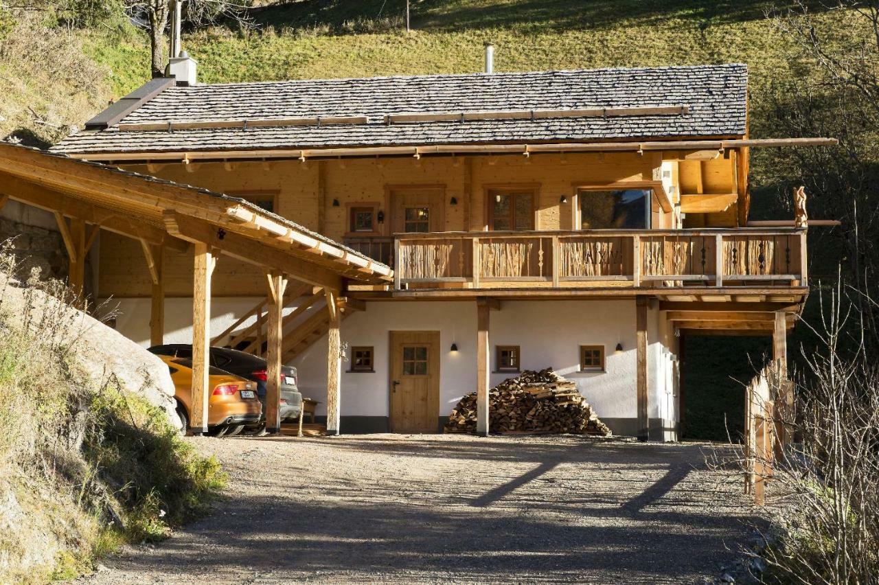 Wuidererhuettn, Charlet In Alleinlage Mit Freistehendem Saunahaus Großkirchheim Exterior foto